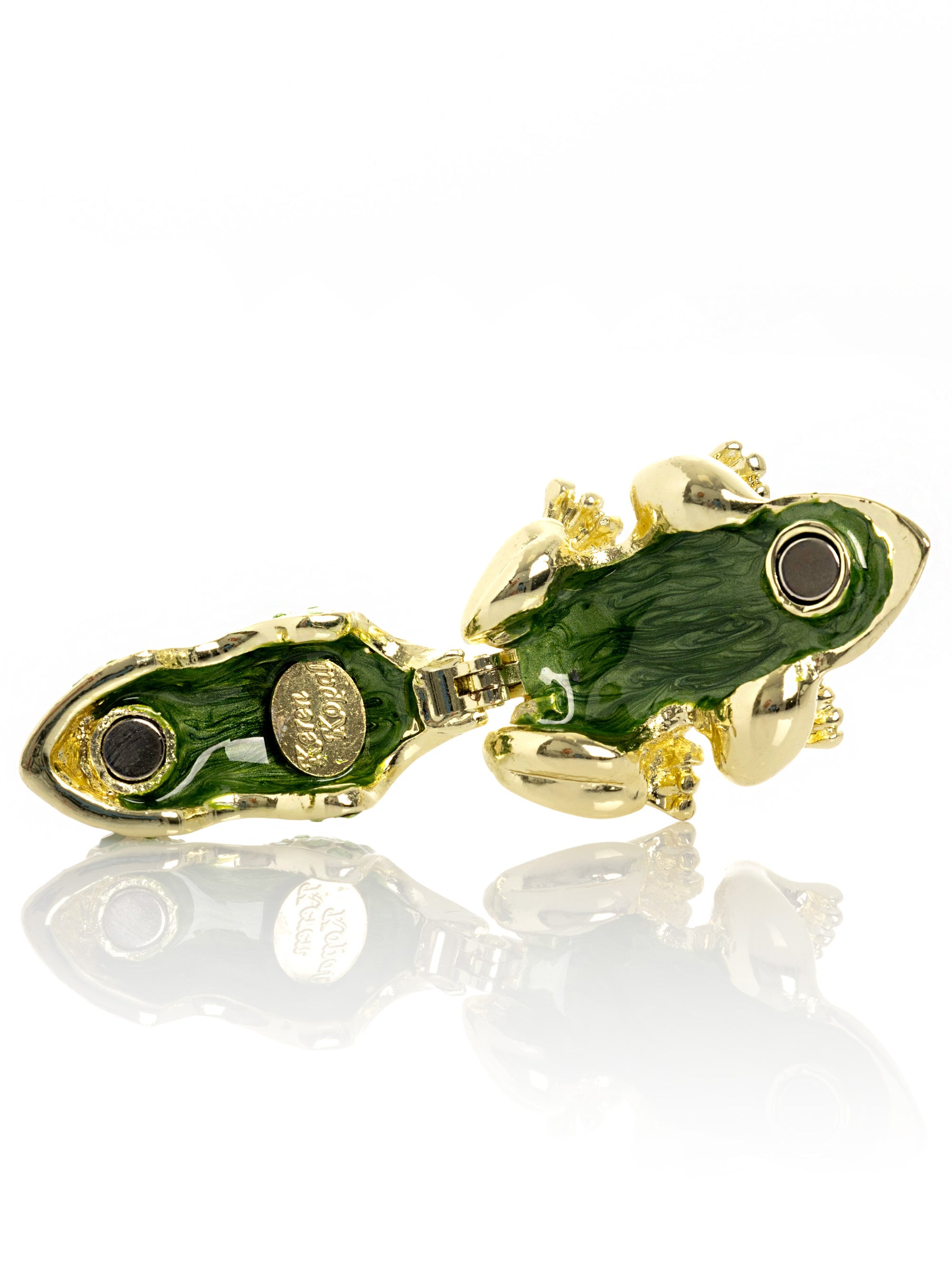 Green and Gold Sitting Toad