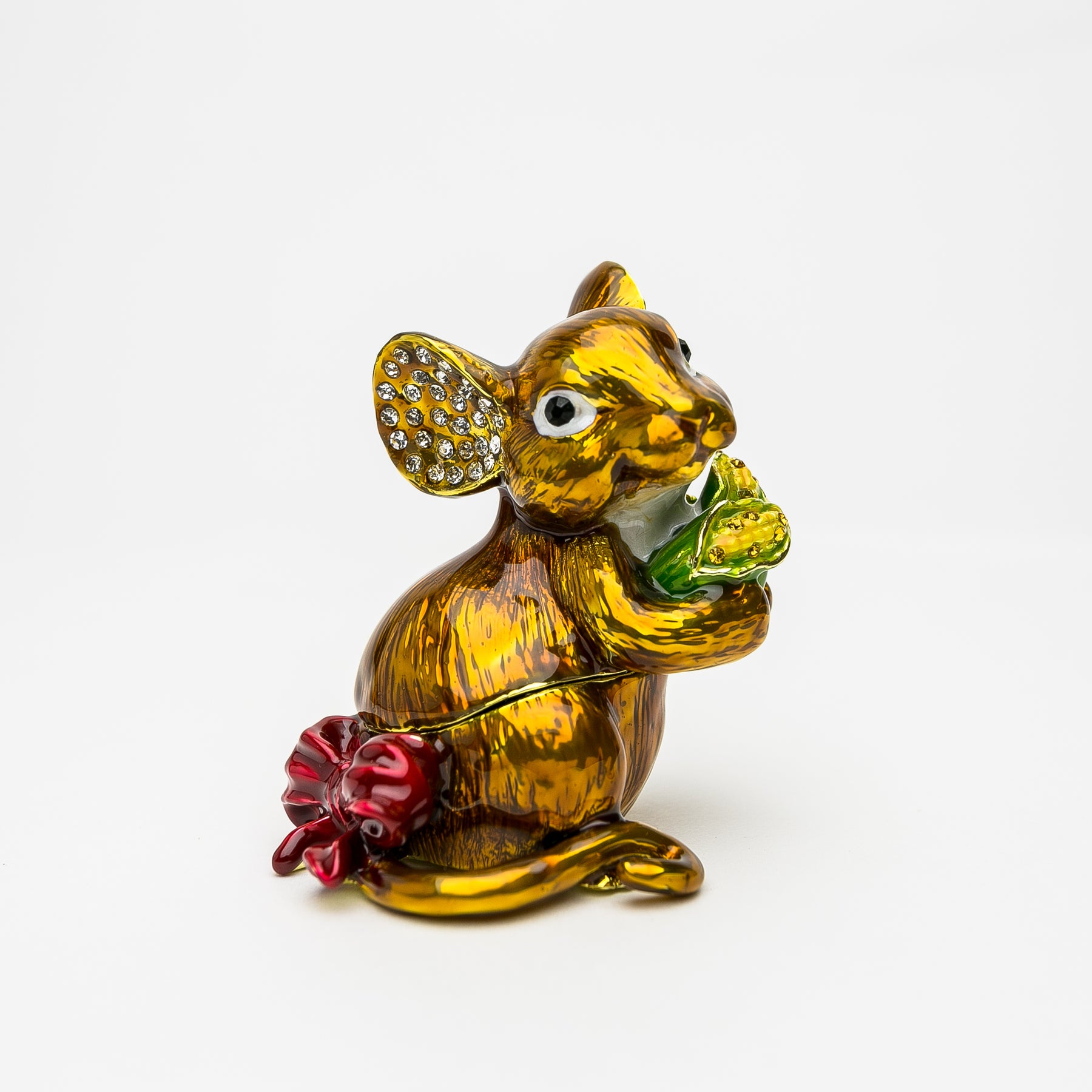 Keren Kopal Mouse Holding Flowers