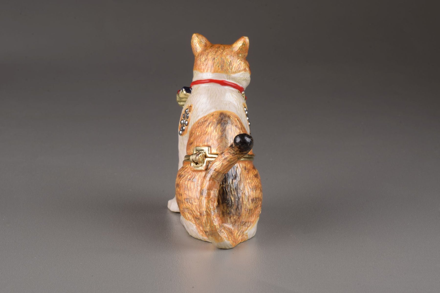 Keren Kopal Brown Cat