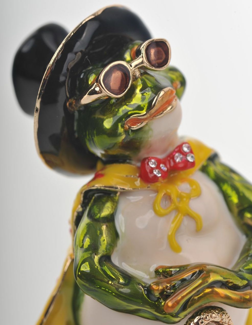 Keren Kopal Elegant Frog in Yellow Cape