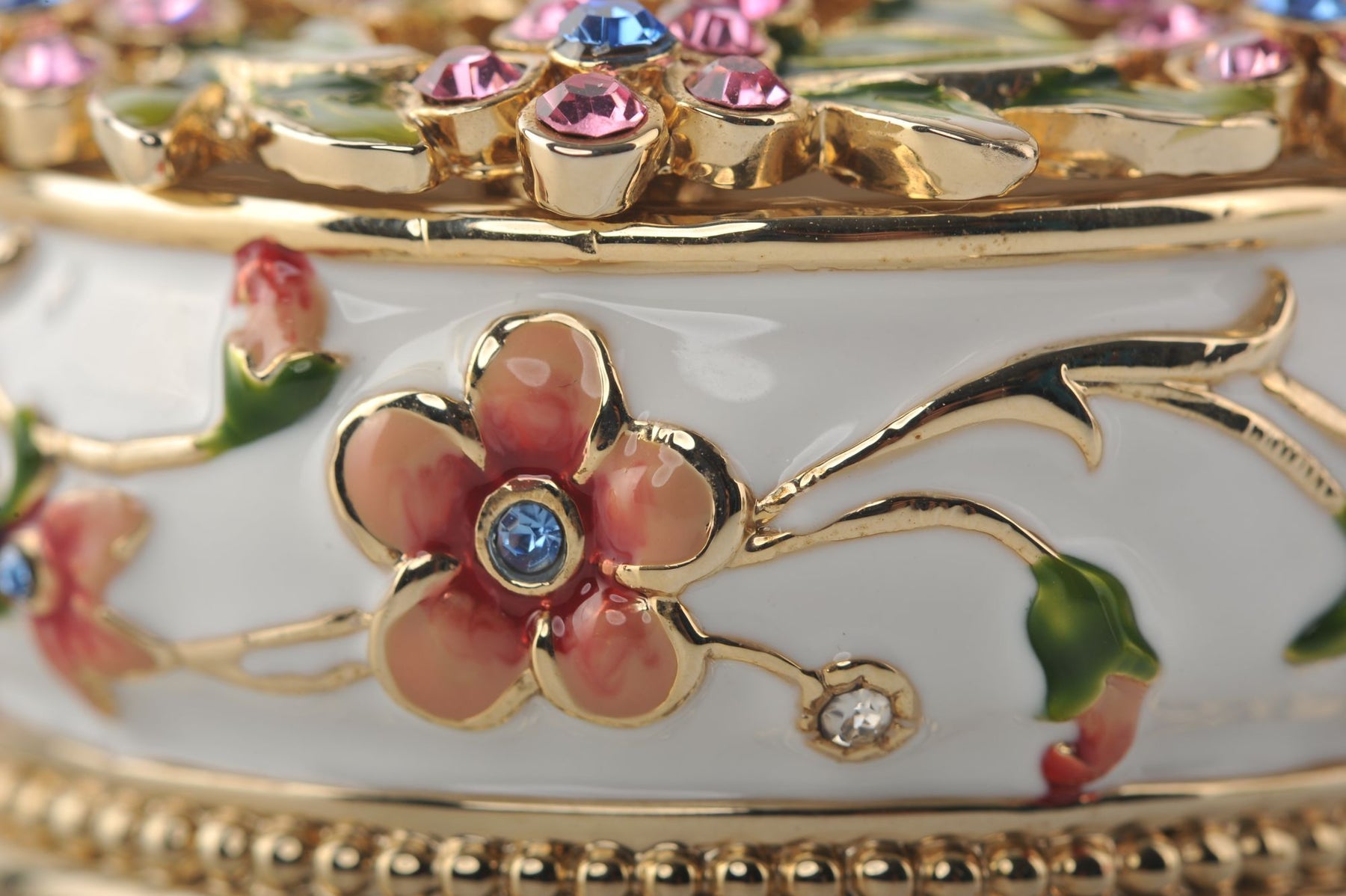 Keren Kopal Flowers Box