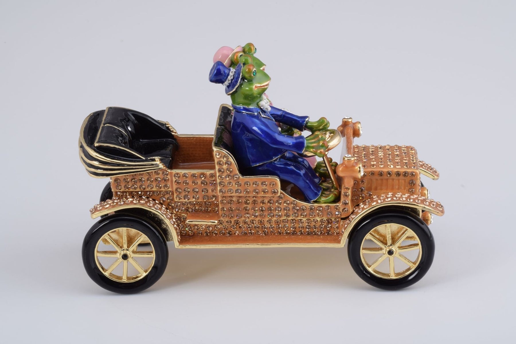 Keren Kopal Mr. & Mrs. Frog Car