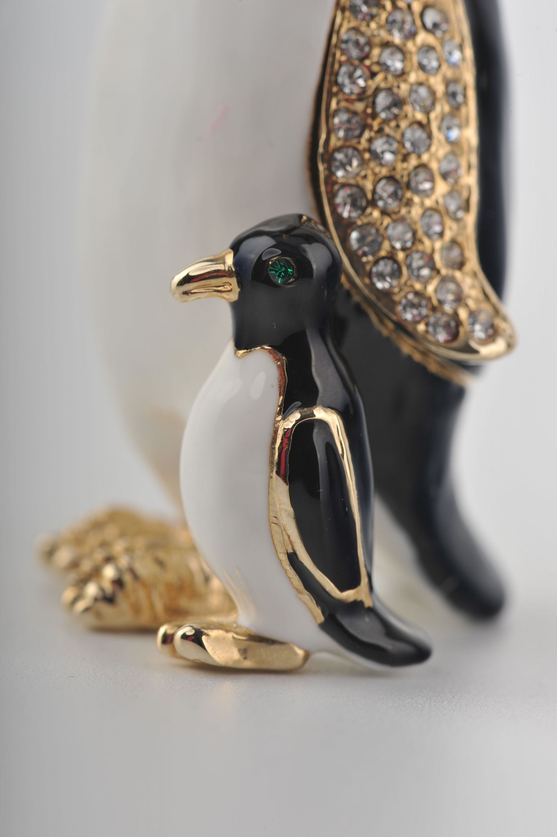 Keren Kopal Penguins Trinket Box