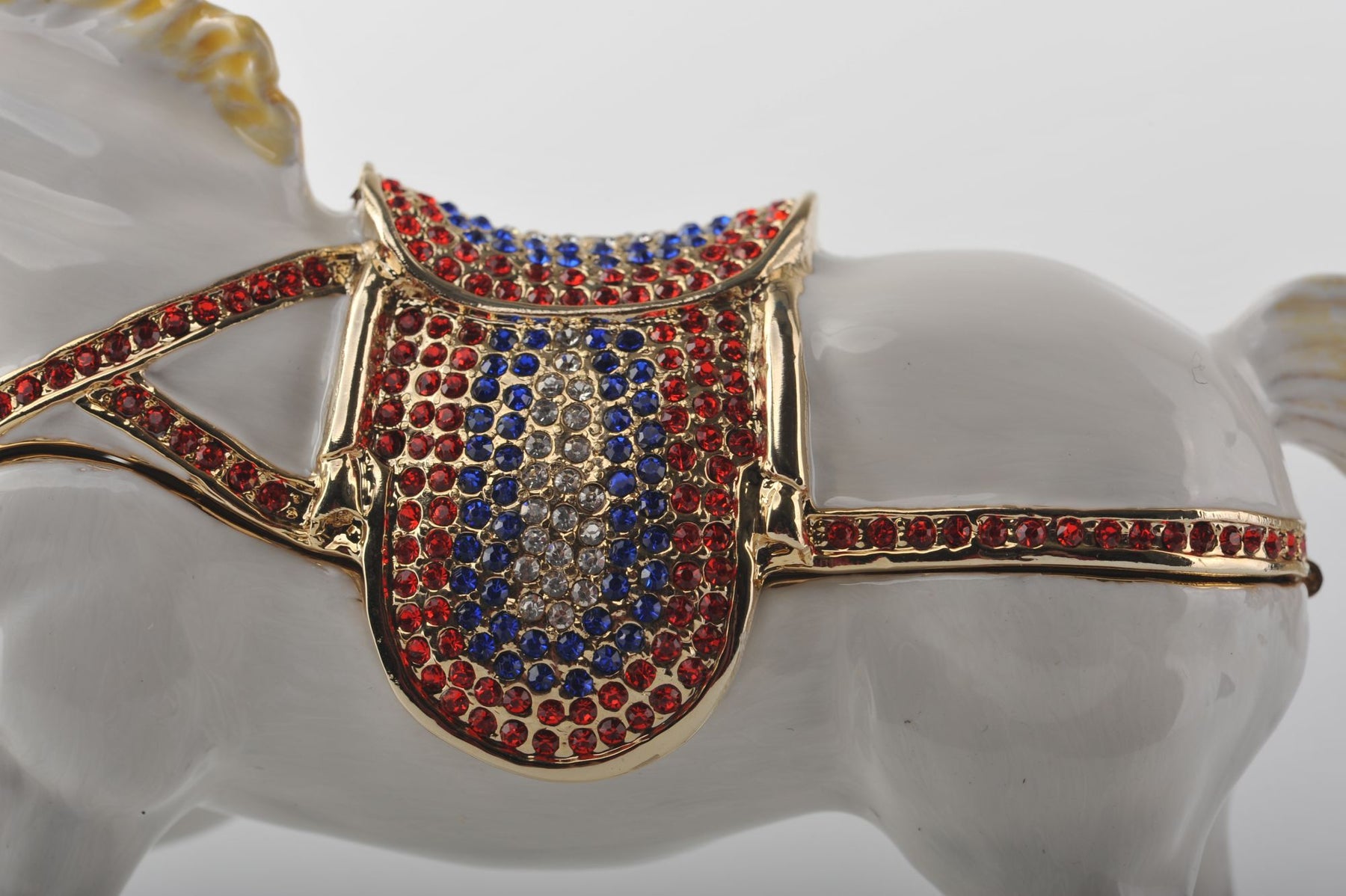 Keren Kopal White Horse with Crystal Saddle