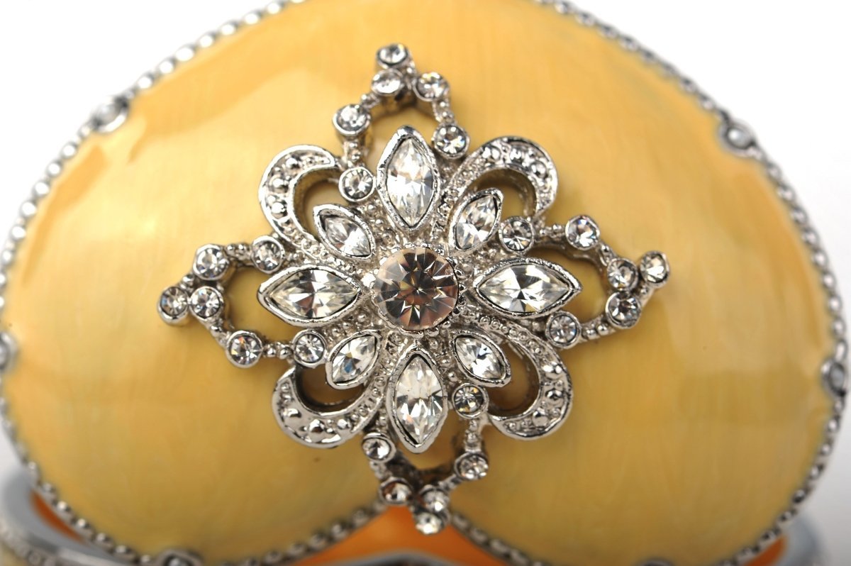 Keren Kopal Yellow Heart Shaped Trinket Box