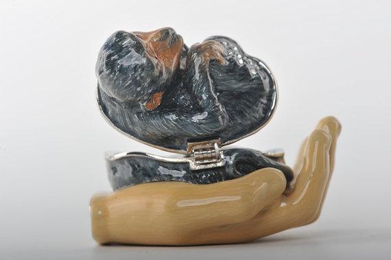 Keren Kopal Zodiac Monkey Laying on Hand