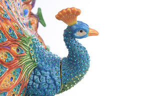 Keren Kopal Colorful Peacock