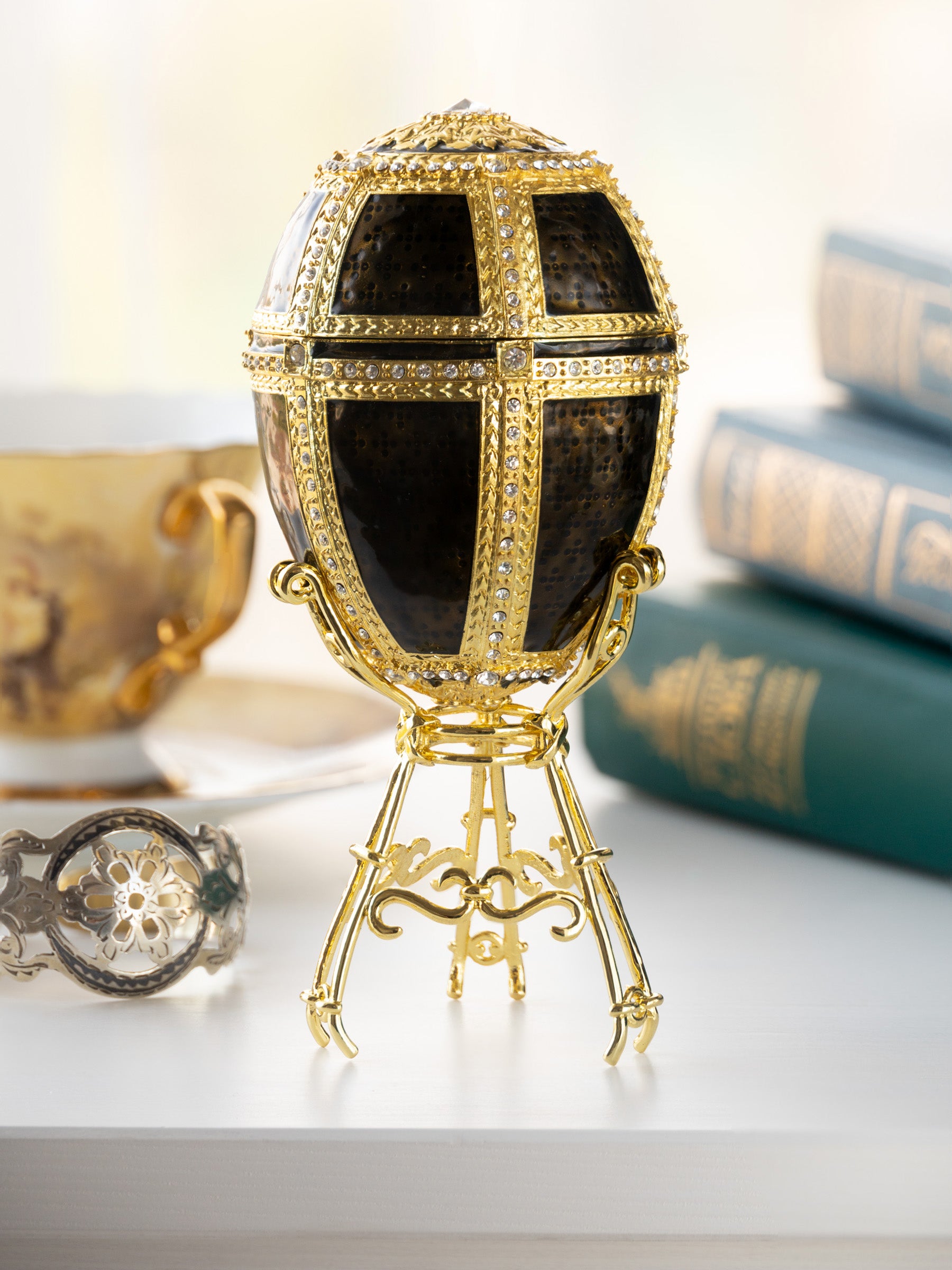 Black & Gold Egg with a Gold crystals Elephant