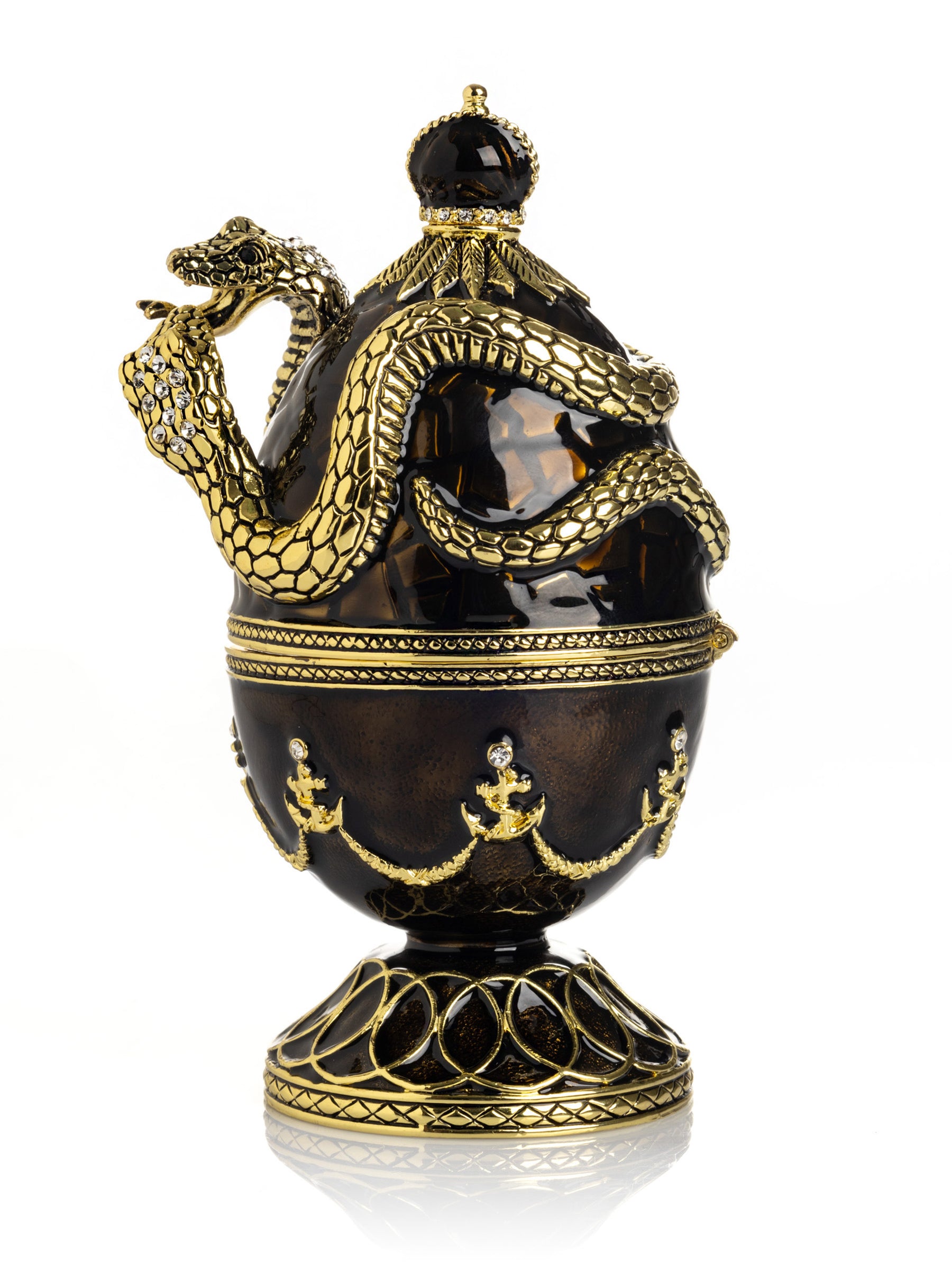 Schwarzes Fabergé-Ei mit Drachen