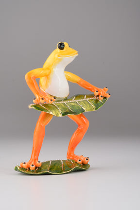 Keren Kopal Frog Playing on Keyboards