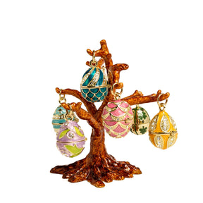  Baum mit Fabergé-Eiern