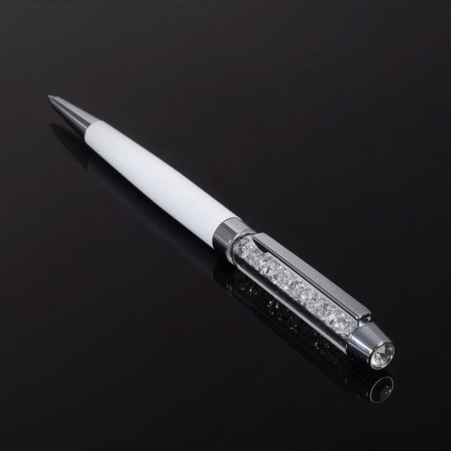 Weißer Stift mit Swarovski-Kristallen